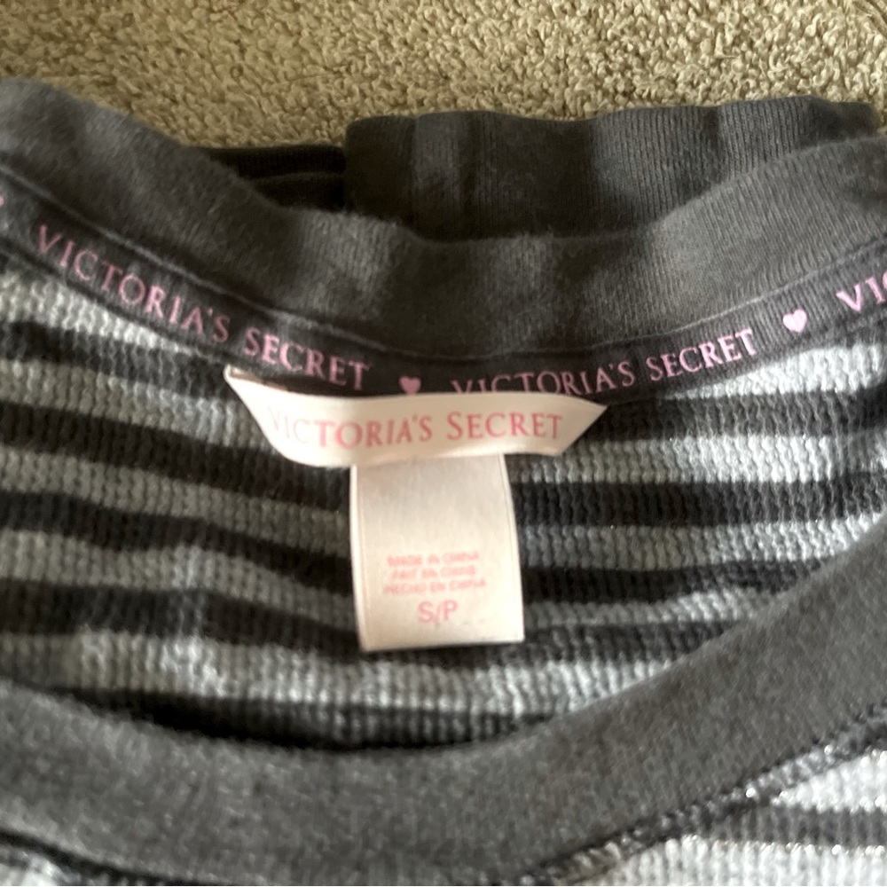 Victoria’s Secret long sleeved sleep set